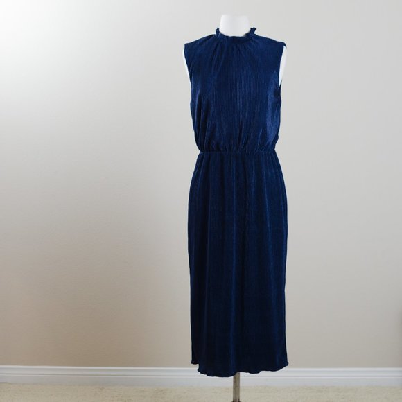 Charles Henry Midnight Blue Pleated Midi Dress - Picture 2 of 9